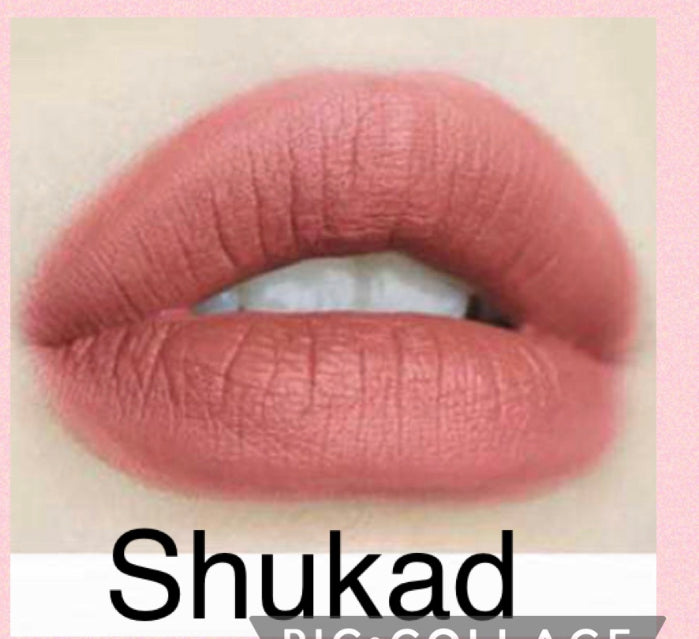 Creamy matte lipstick